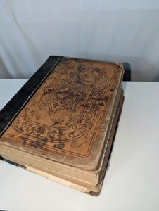 Antique edition of An American Dictionary of the English Language by Noah Webster