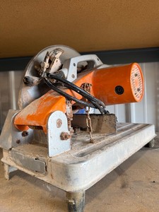 Chicago Electric Wet Tile Saw