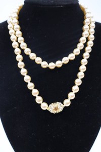 Vintage Nolan Miller 30 Single-Strand Faux Pearl Necklace