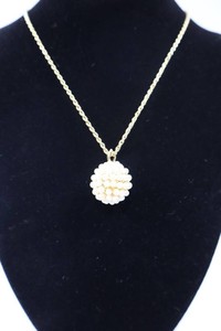 Vintage Joan Rivers Classic 30 Gold Plated Pearl Cluster Necklace