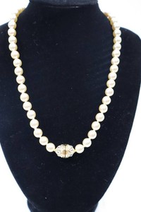 Vintage Nolan Miller 18 Pearl Fashion Necklace with Decorative Clasp