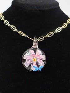 Vintage Lampworked Glass Pink Flower &amp Butterfly Pendant Necklace