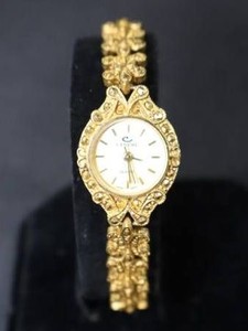 Vintage Genere Quartz Gold-Tone Ornate Bracelet Watch
