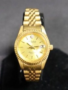 Vintage Gold Wristwatch with Date Window