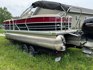 2023 Berkshire Pontoon 24RFX