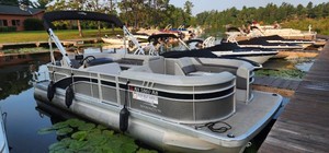 2023 Bennington 23 SLX Pontoon