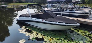 2023 Glastron GX 215 Runabout