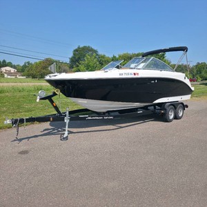2023 Hurricane 235 OB Runabout