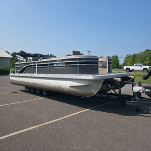 2024 Bennington 25 SXSR Tri Toon Pontoon