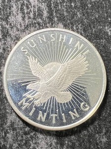 1 TROY OZ .999 FINE SILVER SUNSHINE MINT ROUND