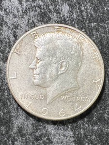 1964-D US KENNEDY HALF DOLLAR