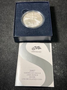 2007 AMERICAN SILVER EAGLE IN ORIGINAL MINT BOX
