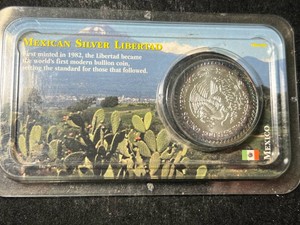 1993 MEXICAN LIBERTAD 1 TROY OZ .999 FINE SILVER IN CASE