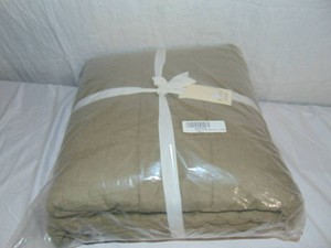 KingCal King Moss BOKSER HOME French Linen Box Stitch Quilt