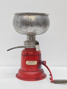 Very Nice Vintage Smaller Size FARM MASTER Cream Separator&nbsp