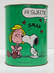 Vintage 1970 PEANUTS Snoopy Metal Trash Can&nbsp