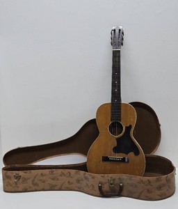 Original Vintage 1930s era REGAL Acoustic Parlor Guitar wOriginal Western Theme Case
