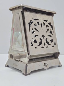 Vintage 1930s era HOTPOINT Metal Toaster