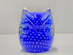 Vintage Handmade Pilgrim Glass Blue Controlled Bubble Owl