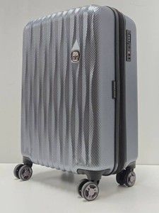 New Unused SWISS GEAR Rolling Carry-On Size Suitcase