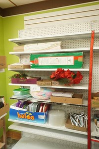 Small Housewares, Recipe Books, Christmas Decor, Collectibles