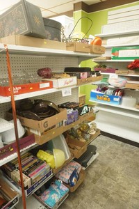 VHS Tapes, Jewelry, Snow Globes, Collectibles Decor