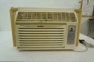 Haier window AC unit 8000 BTU works