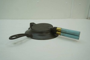 Scandinavian Krumkake Iron