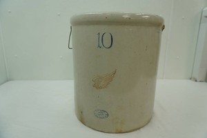 Antique Red Wing #10 Crock. (with patented date Dec 21, 1915)
