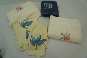 NewLike New Fancy Bath Towels and Hand Towels. Embroidered