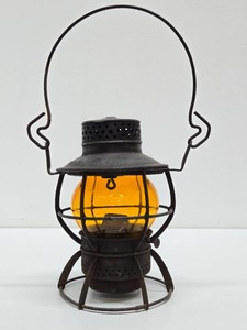 Antique SOO LINE Dressel Railroad Lantern wAmber or Yellow Glass Globe