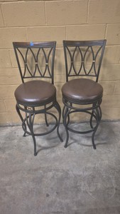 swivel bar stools