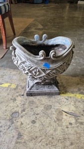 faux concrete planter
