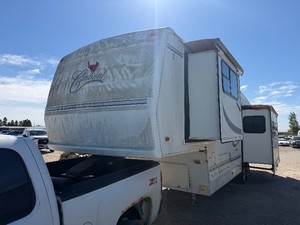 2000 Forest River Cardinal LX 32 5th wheel camper