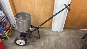 Lawn Spreader
