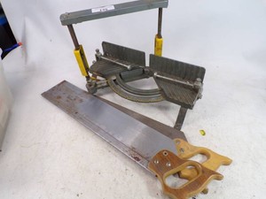 Miter Box with 4 Saws