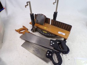 Miter Box with 2 Saws