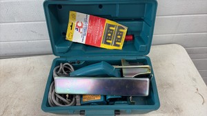 Makita planer with case