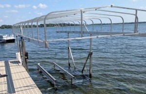FLOE 115 Wide Pontoon lift with 26 canopy with cover