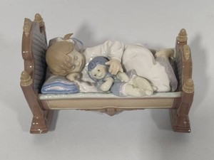 Lladro Rock-A-Bye-Baby Collectible Figurine #5717