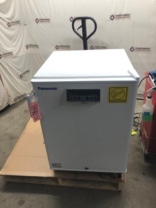 84032 - Panasonic SF-L6111W-PA Biomedical Undercounter Freezer