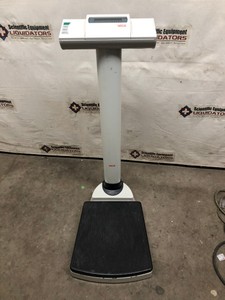 86122 - Seca 703 BMI Digital Patient Scale