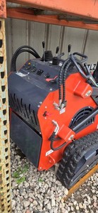 ATS T460 23HP Tracked Mini Skid Steer Loader With Bucket - Has shipping damage