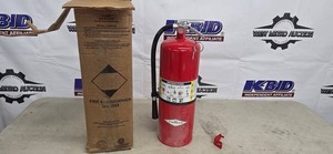 Amerex 20 Lb Fire Extinguisher With Wall-Mount Bracket - NEW, UNCHARGED