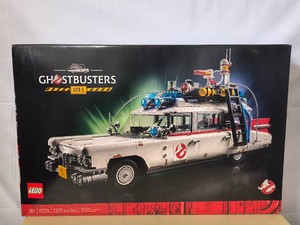 LEGO Icons Ghostbusters ECTO-1