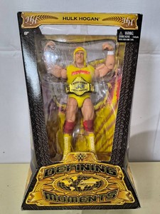 Hulk Hogan - WWE- Defining Moments Figure