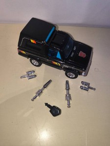 Vintage 1984 Transformers Trailbreaker figure