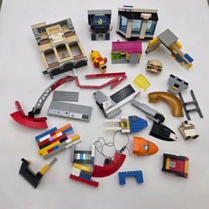 Over 2 Lbs LEGO Assorted Building Pieces Lot  Partial Builds, Structures & Specialty Parts