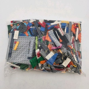Over 2 Lbs Assorted Interlocking Building Bricks, Plates & Pieces  Mixed Colors