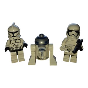 LEGO Star Wars Minifigure Lot  R2-D2, Clone Trooper & Stormtrooper w Blaster